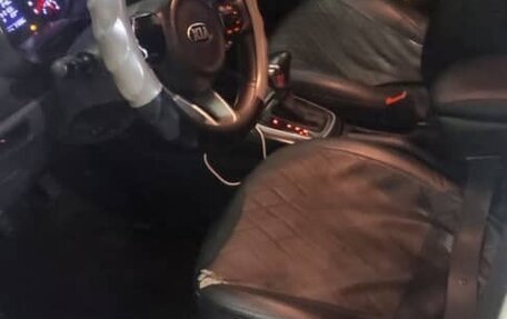 KIA Rio IV, 2019 год, 950 000 рублей, 6 фотография