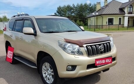 Toyota Land Cruiser Prado 150 рестайлинг 2, 2011 год, 2 950 000 рублей, 2 фотография