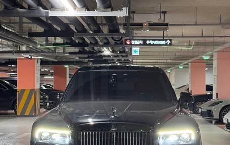 Rolls-Royce Cullinan, 2021 год, 33 990 000 рублей, 2 фотография