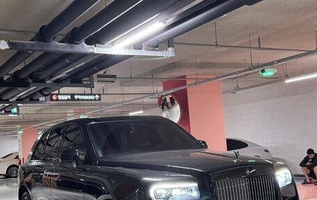 Rolls-Royce Cullinan, 2021 год, 33 990 000 рублей, 3 фотография