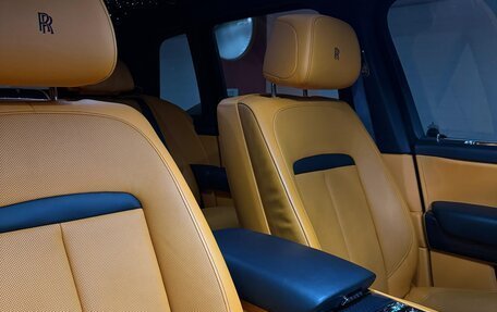 Rolls-Royce Cullinan, 2021 год, 33 990 000 рублей, 13 фотография