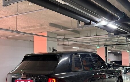 Rolls-Royce Cullinan, 2021 год, 33 990 000 рублей, 6 фотография