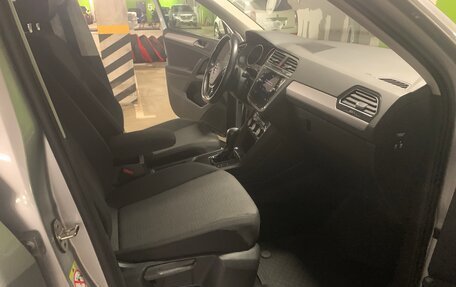 Volkswagen Tiguan II, 2019 год, 1 900 000 рублей, 5 фотография