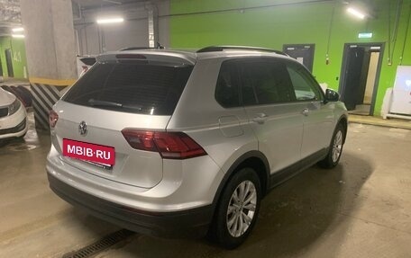Volkswagen Tiguan II, 2019 год, 1 900 000 рублей, 3 фотография