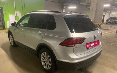 Volkswagen Tiguan II, 2019 год, 1 900 000 рублей, 4 фотография