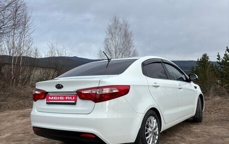 KIA Rio III рестайлинг, 2011 год, 1 000 000 рублей, 2 фотография