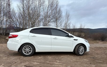 KIA Rio III рестайлинг, 2011 год, 1 000 000 рублей, 4 фотография