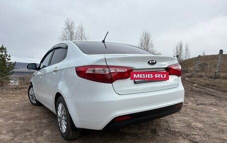 KIA Rio III рестайлинг, 2011 год, 1 000 000 рублей, 3 фотография