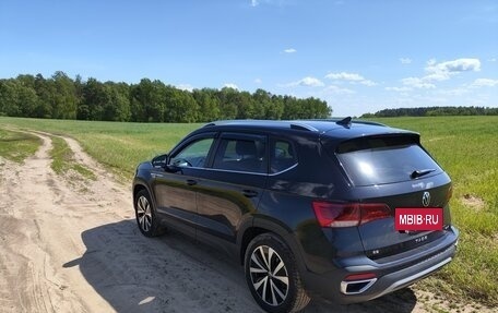 Volkswagen Taos, 2022 год, 2 390 000 рублей, 4 фотография