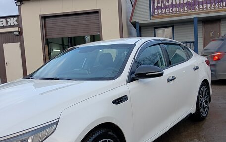 KIA Optima IV, 2018 год, 1 625 000 рублей, 11 фотография