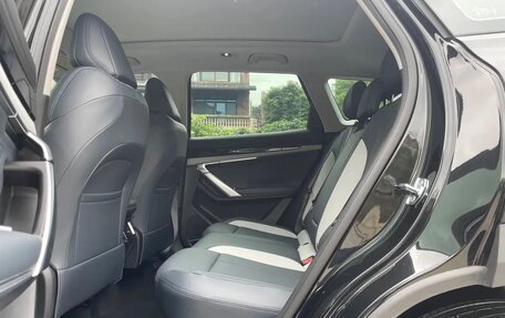 Geely Atlas, 2025 год, 1 820 000 рублей, 9 фотография
