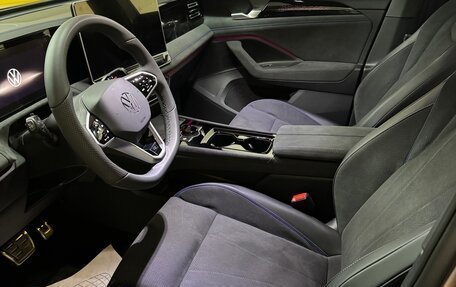 Volkswagen Tiguan, 2024 год, 4 700 000 рублей, 5 фотография