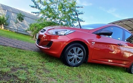 Hyundai Solaris II рестайлинг, 2013 год, 860 000 рублей, 9 фотография