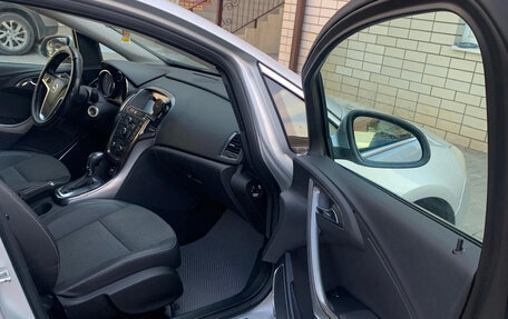 Opel Astra J, 2011 год, 950 000 рублей, 9 фотография