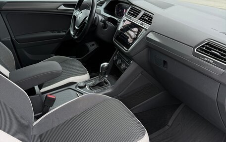 Volkswagen Tiguan II, 2019 год, 3 100 000 рублей, 12 фотография