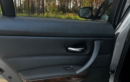 BMW 3 серия, 2011 год, 1 100 000 рублей, 15 фотография