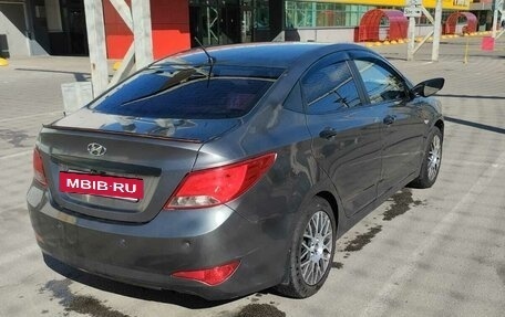 Hyundai Solaris II рестайлинг, 2015 год, 455 000 рублей, 3 фотография