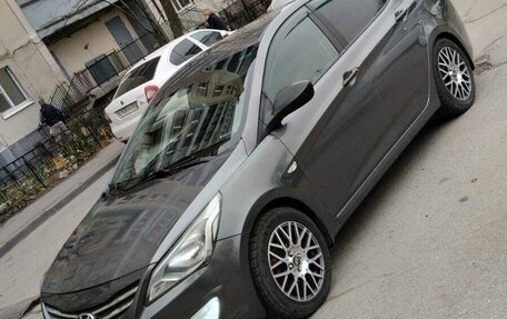 Hyundai Solaris II рестайлинг, 2015 год, 455 000 рублей, 14 фотография
