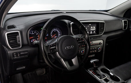 KIA Sportage IV рестайлинг, 2019 год, 2 167 000 рублей, 10 фотография