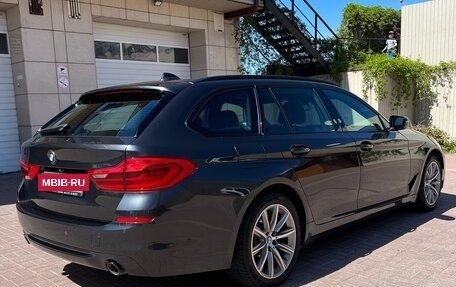 BMW 5 серия, 2019 год, 2 350 000 рублей, 4 фотография
