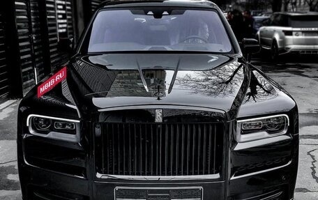 Rolls-Royce Cullinan, 2019 год, 33 000 000 рублей, 6 фотография