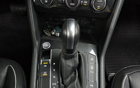 Volkswagen Tiguan II, 2020 год, 2 150 000 рублей, 9 фотография