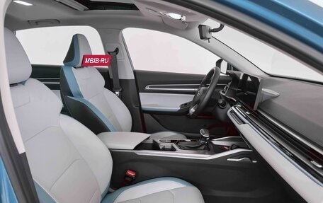 Geely Emgrand, 2023 год, 1 950 000 рублей, 9 фотография