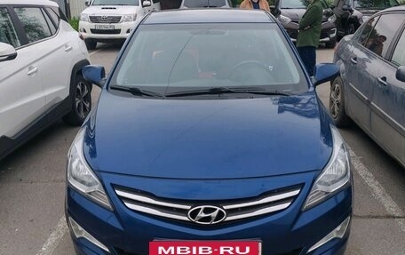 Hyundai Solaris II рестайлинг, 2015 год, 999 999 рублей, 3 фотография