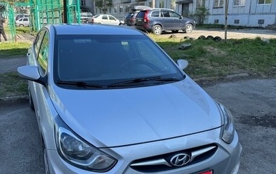 Hyundai Solaris II рестайлинг, 2013 год, 650 000 рублей, 1 фотография
