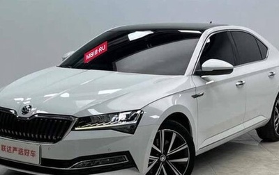 Skoda Superb III рестайлинг, 2022 год, 1 750 000 рублей, 1 фотография