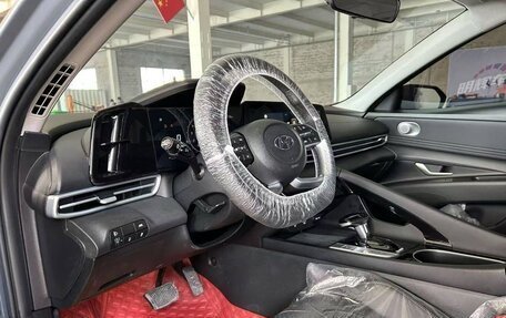 Hyundai Elantra, 2022 год, 1 400 000 рублей, 5 фотография
