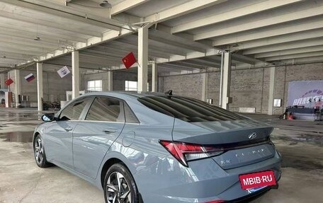 Hyundai Elantra, 2022 год, 1 400 000 рублей, 2 фотография