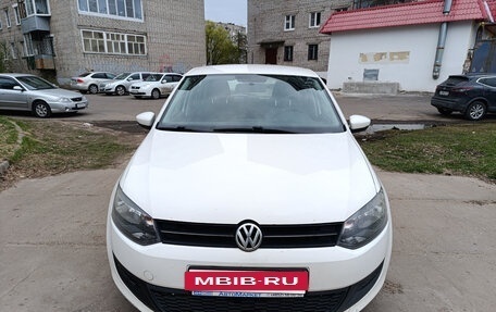 Volkswagen Polo VI (EU Market), 2011 год, 560 000 рублей, 2 фотография