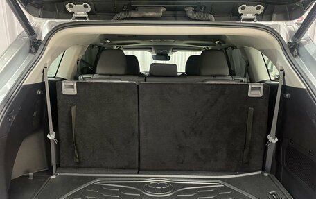 Toyota Highlander, 2023 год, 6 200 000 рублей, 23 фотография