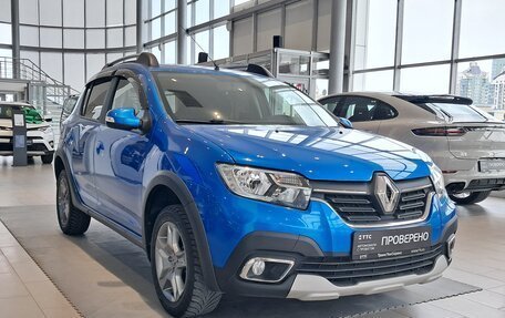 Renault Sandero II рестайлинг, 2021 год, 1 350 000 рублей, 3 фотография