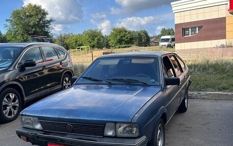Volkswagen Passat B2, 1984 год, 215 000 рублей, 1 фотография