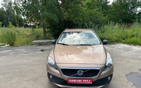 Volvo V40 II рестайлинг, 2015 год, 1 600 000 рублей, 1 фотография