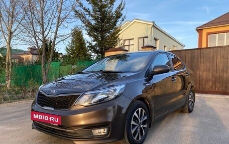 KIA Rio III рестайлинг, 2017 год, 955 000 рублей, 2 фотография