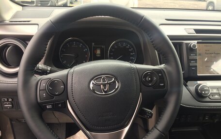 Toyota RAV4, 2019 год, 3 500 000 рублей, 10 фотография