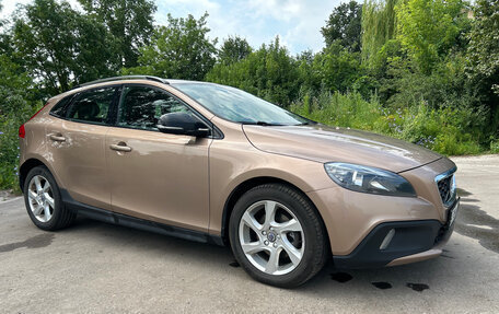 Volvo V40 II рестайлинг, 2015 год, 1 600 000 рублей, 3 фотография