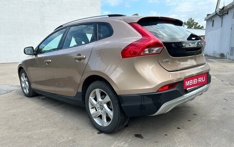 Volvo V40 II рестайлинг, 2015 год, 1 600 000 рублей, 5 фотография