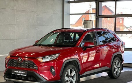 Toyota RAV4, 2021 год, 2 995 000 рублей, 1 фотография