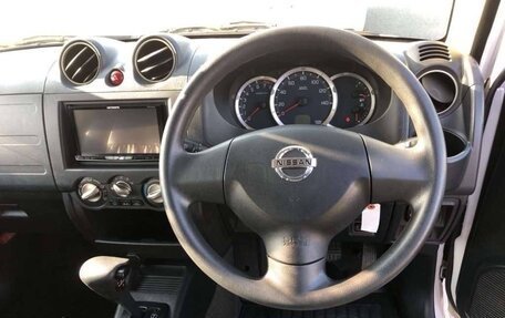 Nissan Kix, 2010 год, 500 000 рублей, 4 фотография