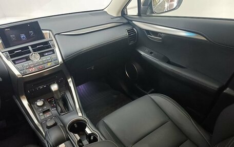 Lexus NX I, 2016 год, 3 500 000 рублей, 15 фотография