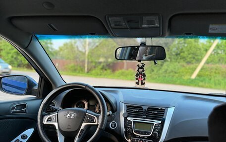 Hyundai Solaris II рестайлинг, 2011 год, 850 000 рублей, 7 фотография