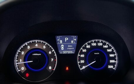 Hyundai Solaris II рестайлинг, 2011 год, 850 000 рублей, 13 фотография