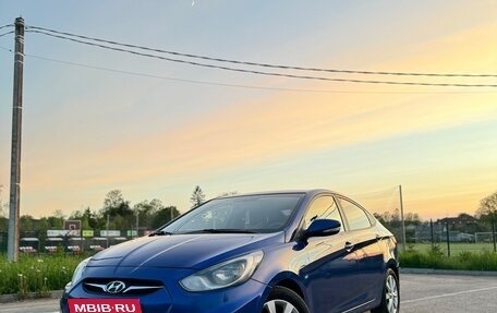 Hyundai Solaris II рестайлинг, 2011 год, 850 000 рублей, 10 фотография