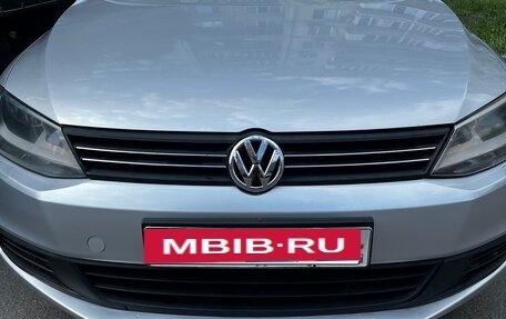 Volkswagen Jetta VI, 2012 год, 930 000 рублей, 2 фотография