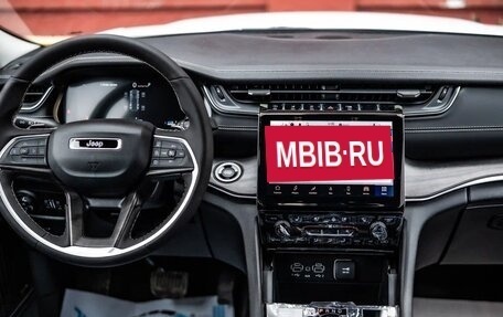 Jeep Grand Cherokee, 2023 год, 5 900 000 рублей, 6 фотография