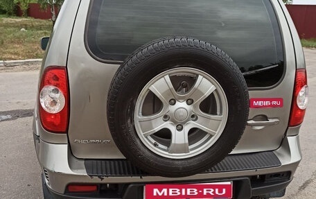 Chevrolet Niva I рестайлинг, 2011 год, 650 000 рублей, 1 фотография